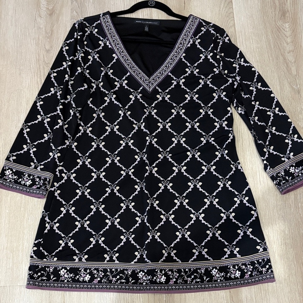 White House Black Market Black and White Patterned Tunic